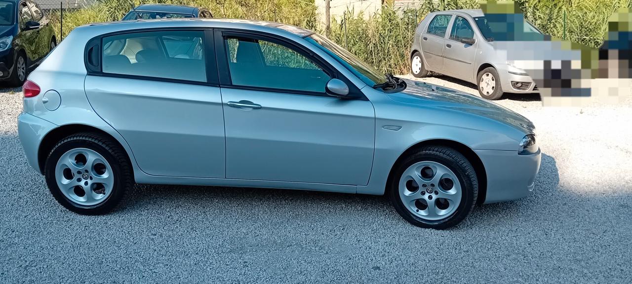 Alfa Romeo 147 1.9 JTD M-JET 16V 5 porte Prog.