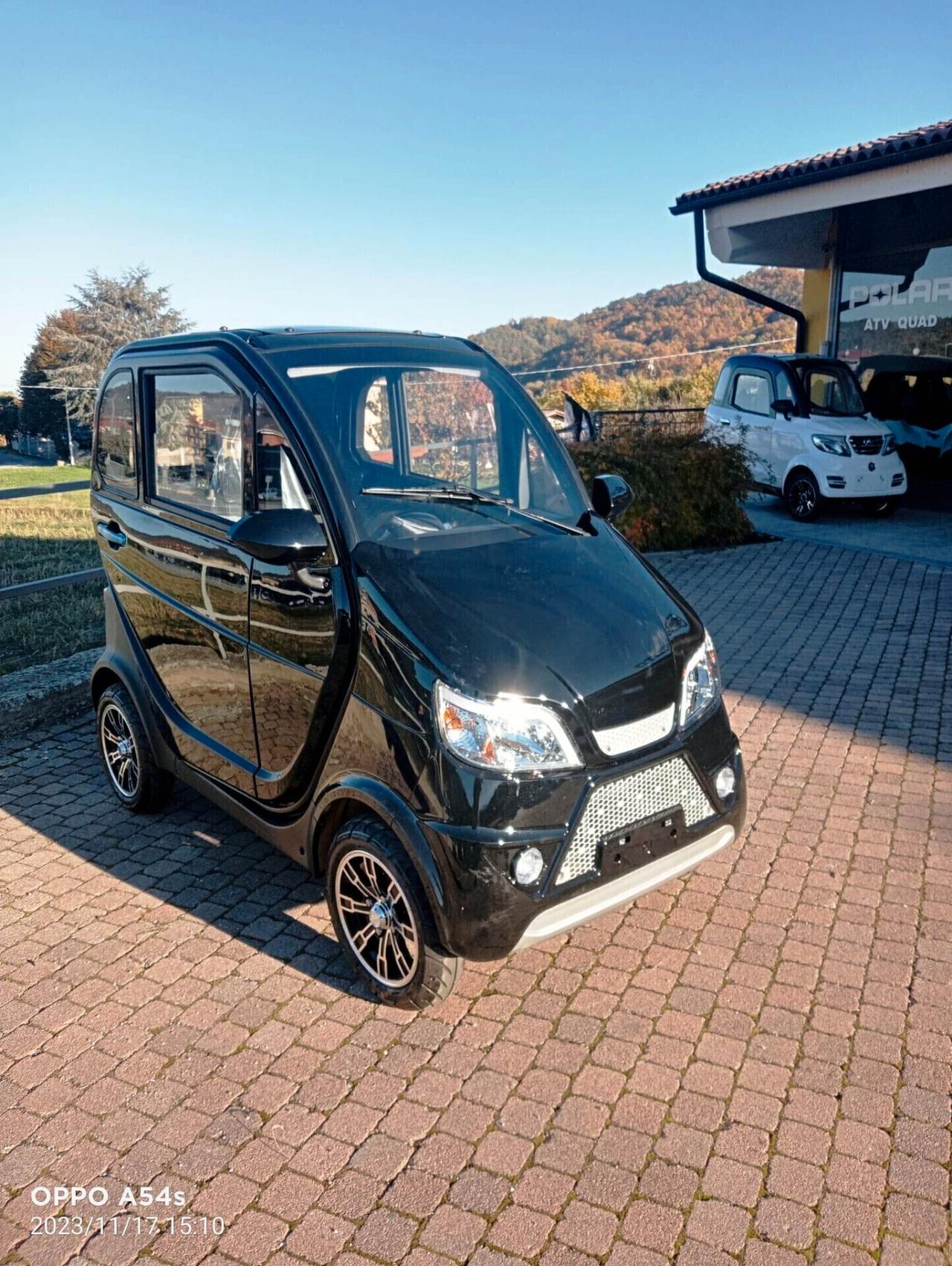 SCOOTER CHIUSO VITALE CABINATO ANZIANI O DISABILI