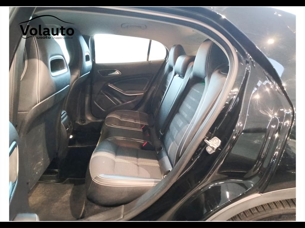 Mercedes-Benz GLA-X156 2017 - GLA 200 d Sport auto