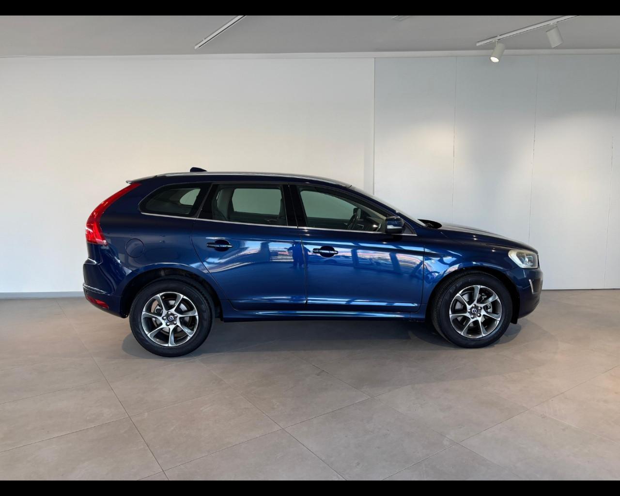 VOLVO XC60 D3 SUMMUM