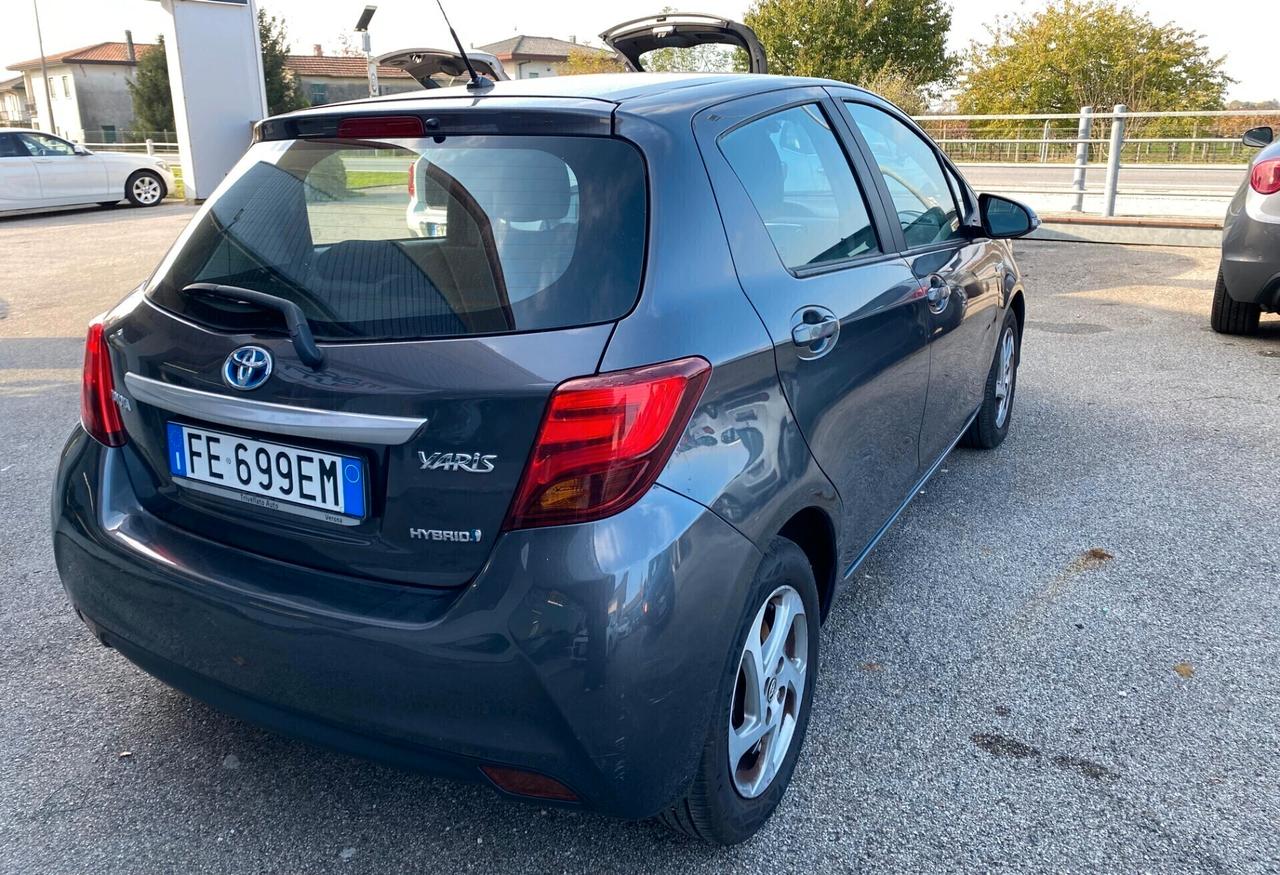 Toyota Yaris 1.5 Hybrid 5 porte Active