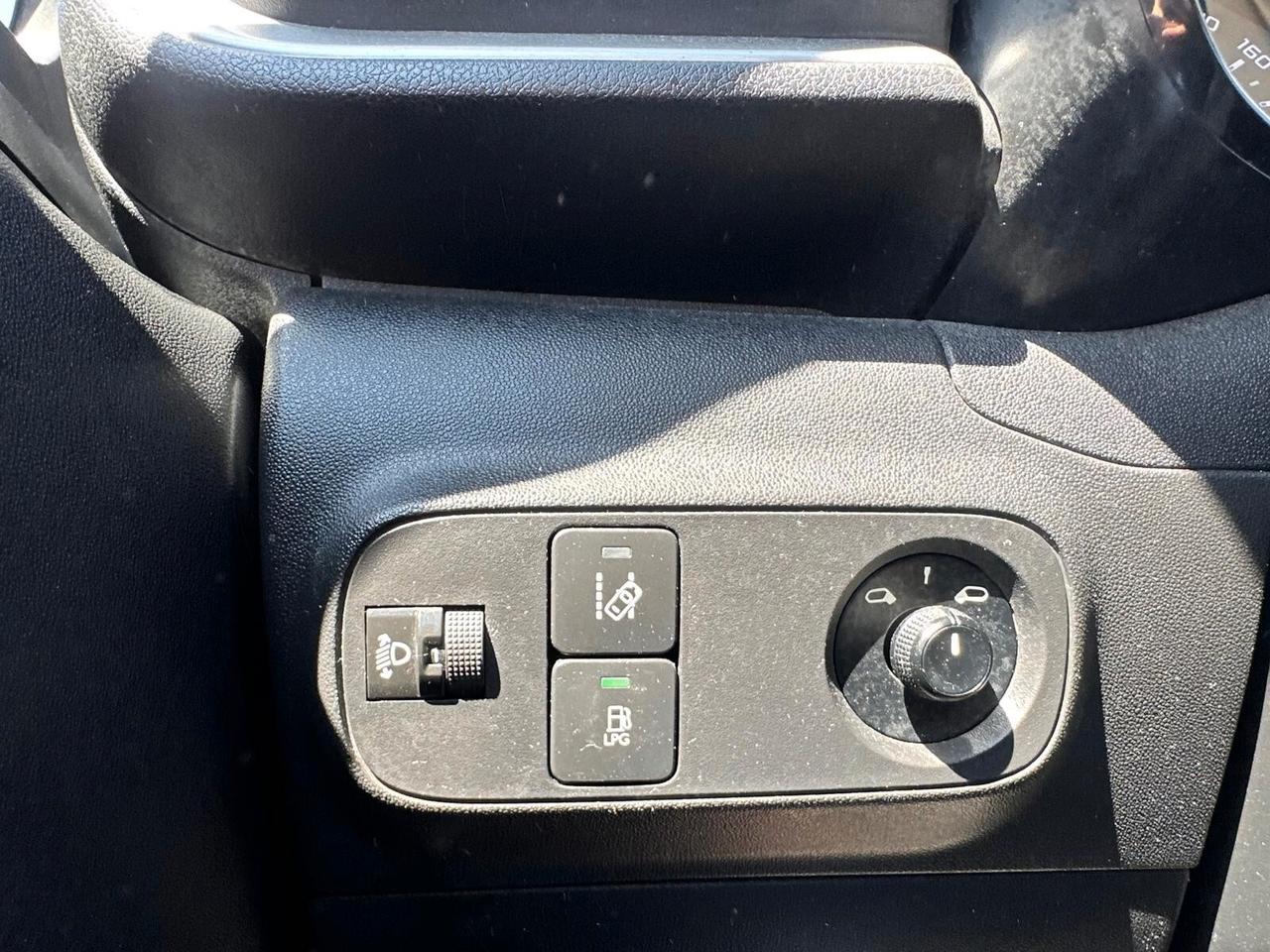 Citroen C3 PureTech 82 GPL Shine