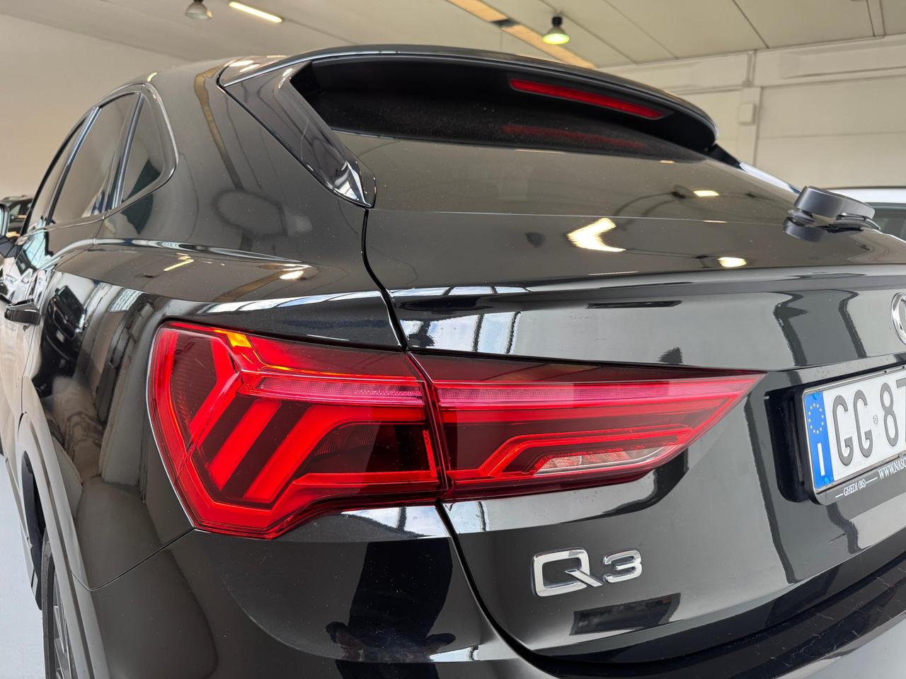 Audi Q3 Sportback 35 2.0 tdi s-tronic TOTAL BLACK EDITION