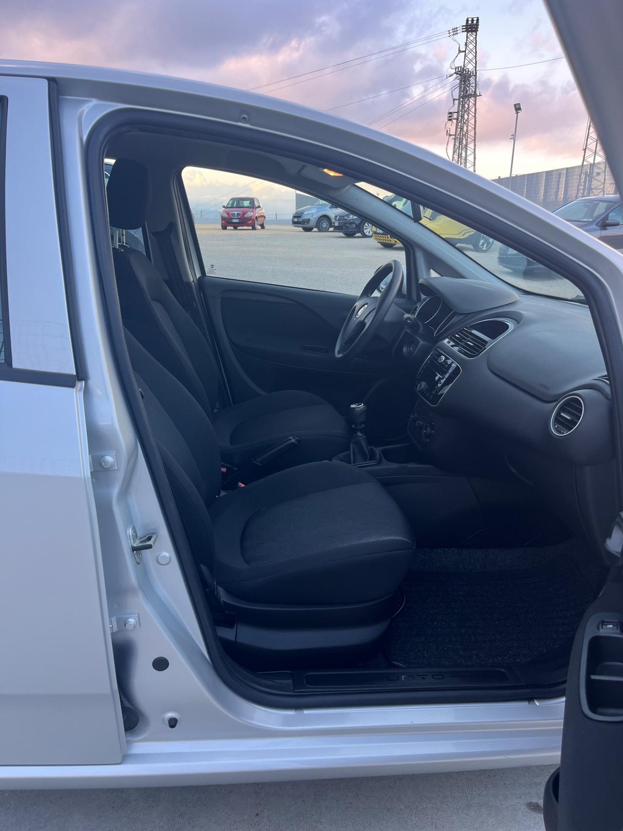 Fiat Punto 1.2 8V 5 porte Street