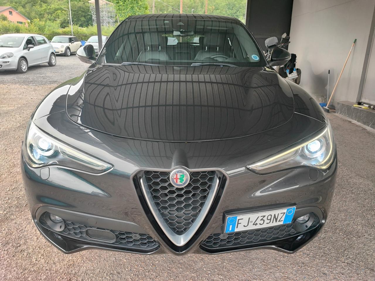Alfa Romeo Stelvio 2.2 Turbodiesel 210 CV AT8 Q4 Super
