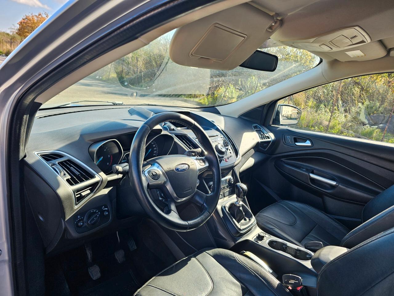 Ford Kuga 2.0 TDCI 140 CV 4WD Titanium cambio manuale 6 marce