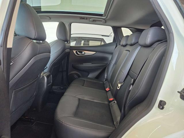 Nissan Qashqai 1.5 dci Tekna 110cv /tetto panoramico/telecamera