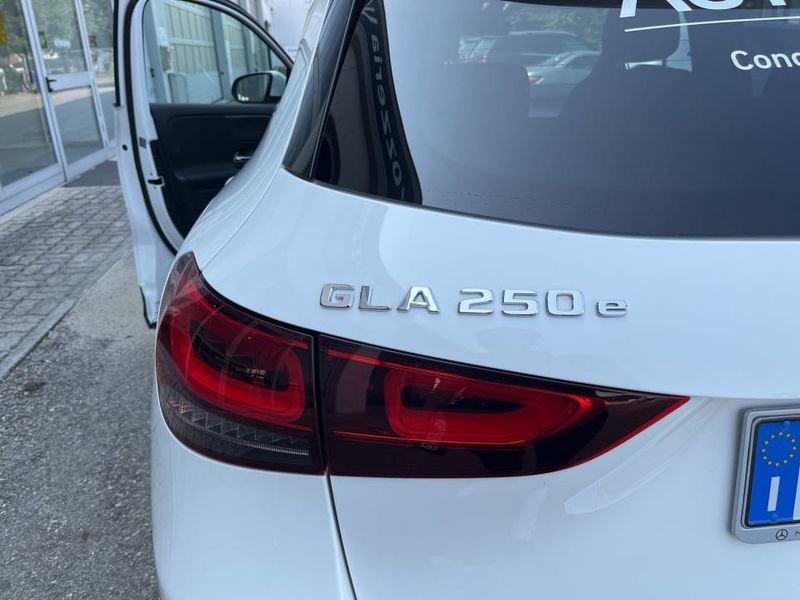 Mercedes-Benz GLA 250e EQ-Power Automatic Progressive