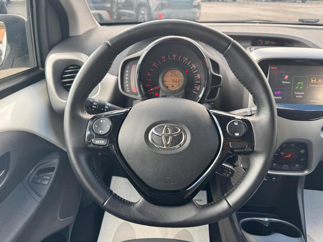 Toyota Aygo 1.0 VVT-I 69CV 5P NEOPATENT 2015