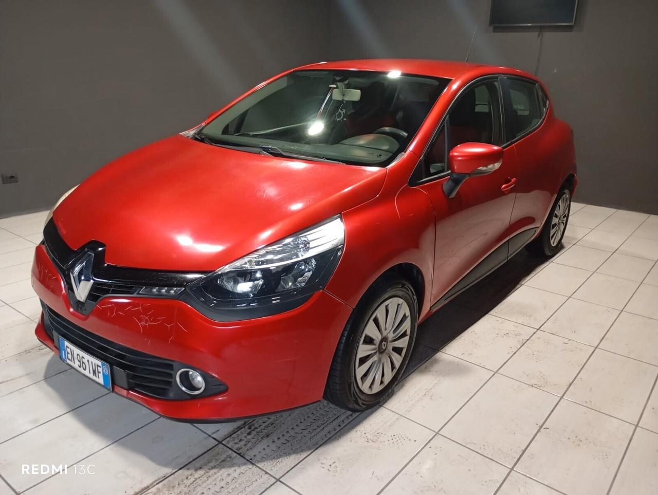 RENAULT CLIO del 2015 1500 DIESEL