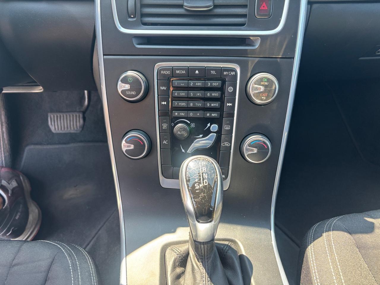 Volvo V60 D2 1.6 Powershift Momentum
