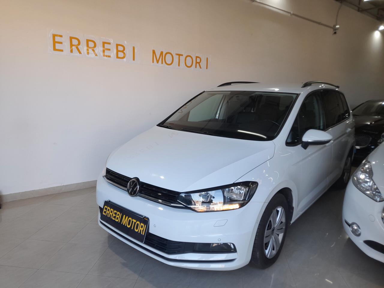 Volkswagen Touran 2.0 TDI 7 POSTI
