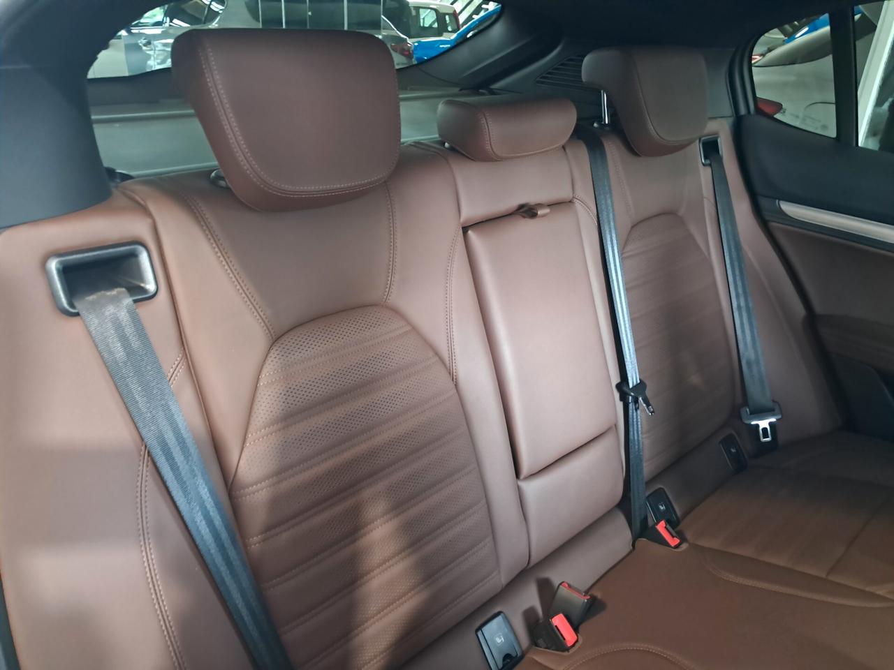 Alfa Romeo Stelvio 2.2 Td 210 cv AT8 Q4 Veloce