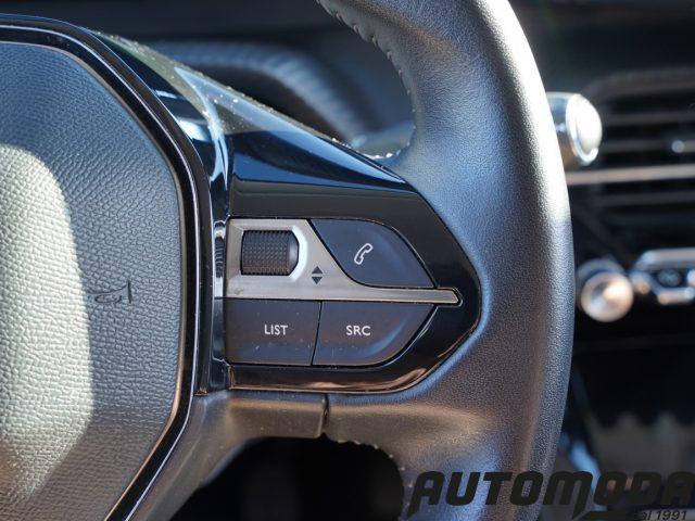PEUGEOT 208 1.2/B PURETECH