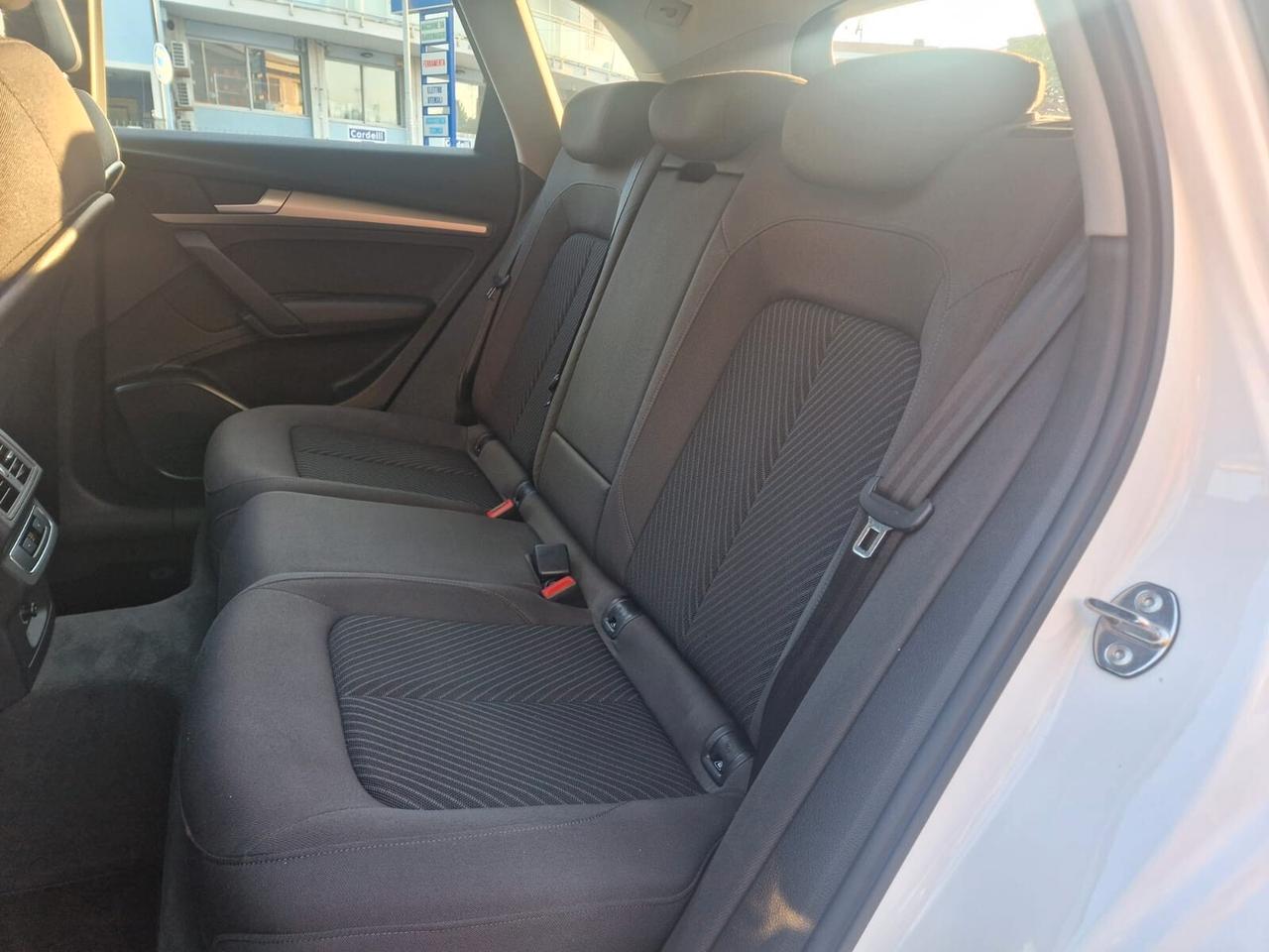 Audi Q5 35 TDI S tronic Business