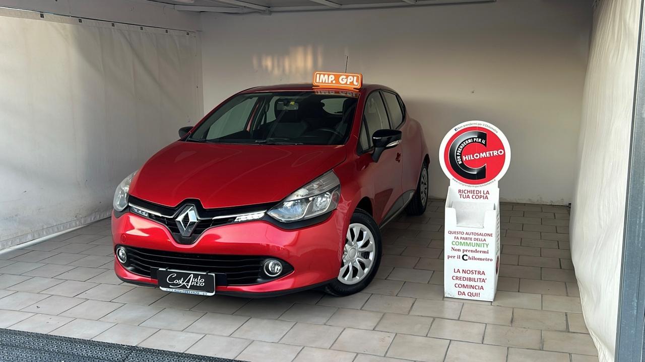 Renault Clio 1.2 Gpl 75 cv 2015 Neopatentati