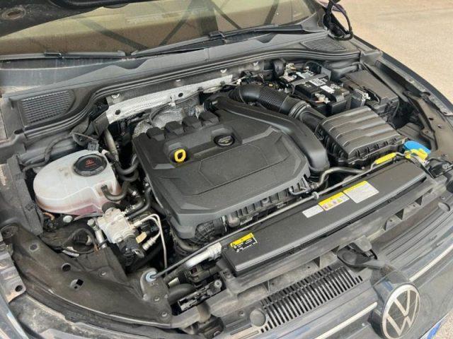 VOLKSWAGEN Golf 1.5 TGI 130cv DSG Life VIRTUAL CARPLAY TRIZONA