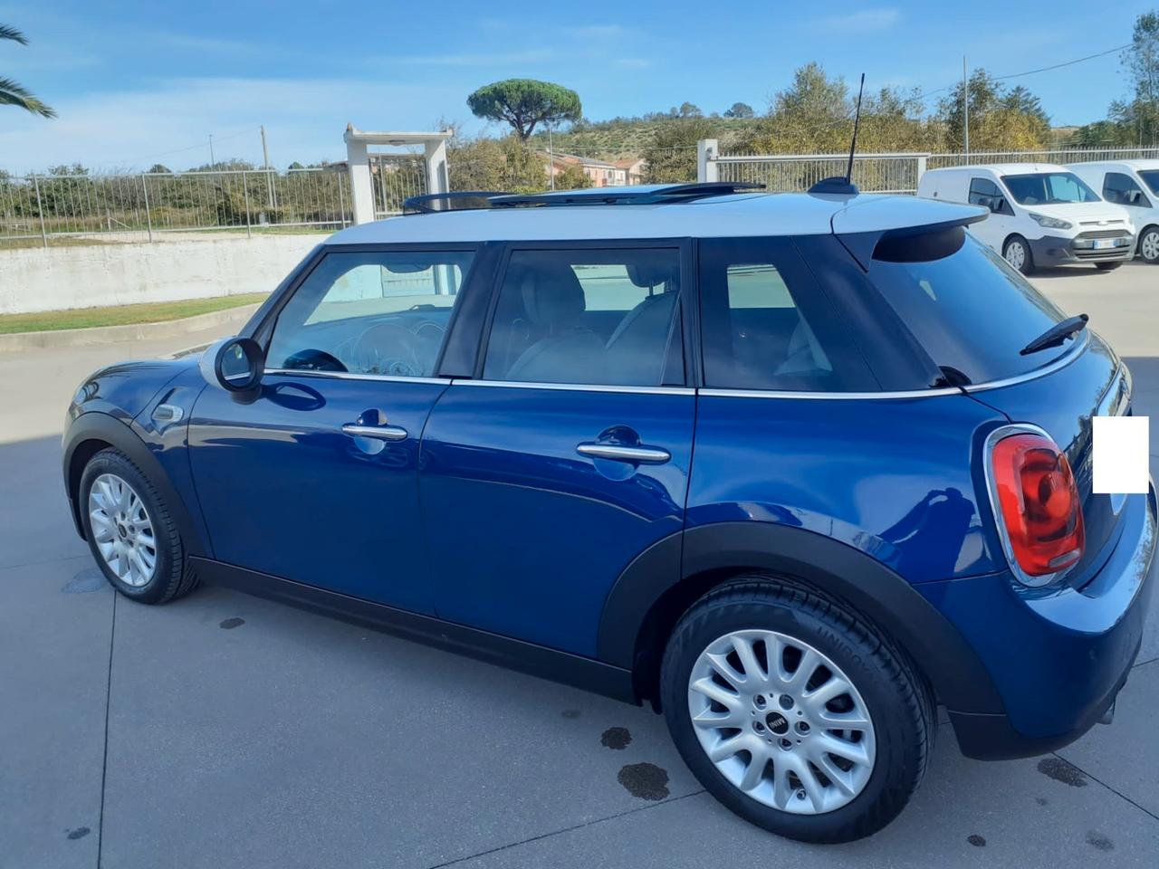 Mini Cooper D 1.5d 115cv 5 porte anno 2015