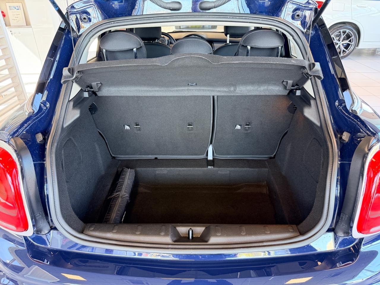 Mini 1.5 Cooper D Hype 5 porte JCW auto