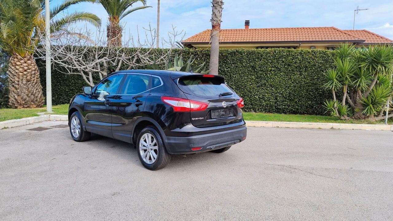 Nissan Qashqai 1.5 dCi Visia