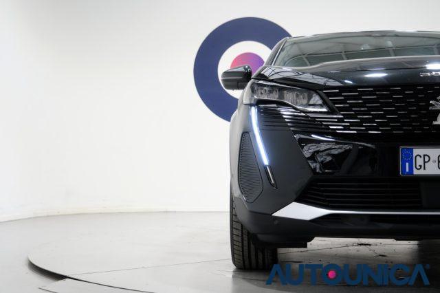 PEUGEOT 3008 HYBRID4 300 E-EAT8 ALLURE PACK