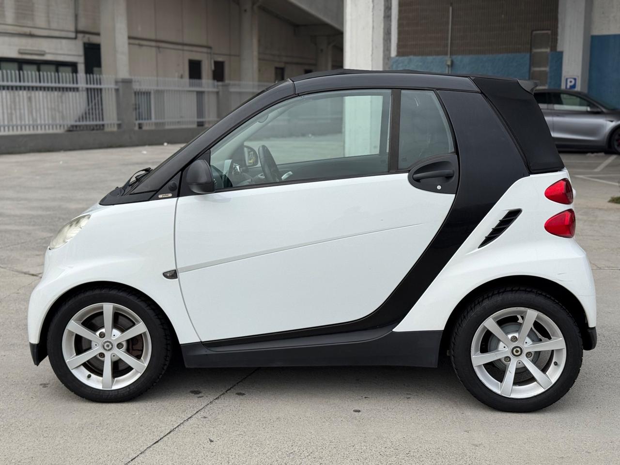 Smart ForTwo 1000 62 kW cabrio passion
