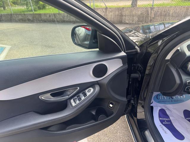MERCEDES-BENZ C 220 d Auto Premium Berlina 194CV