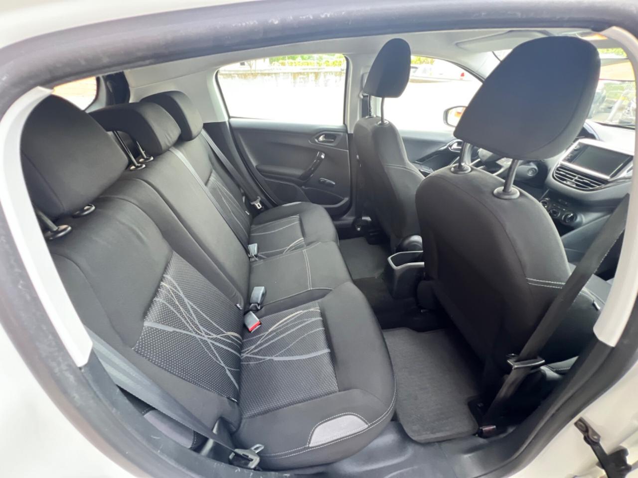 Peugeot 208 1.4 HDi 68 CV 5 porte Active