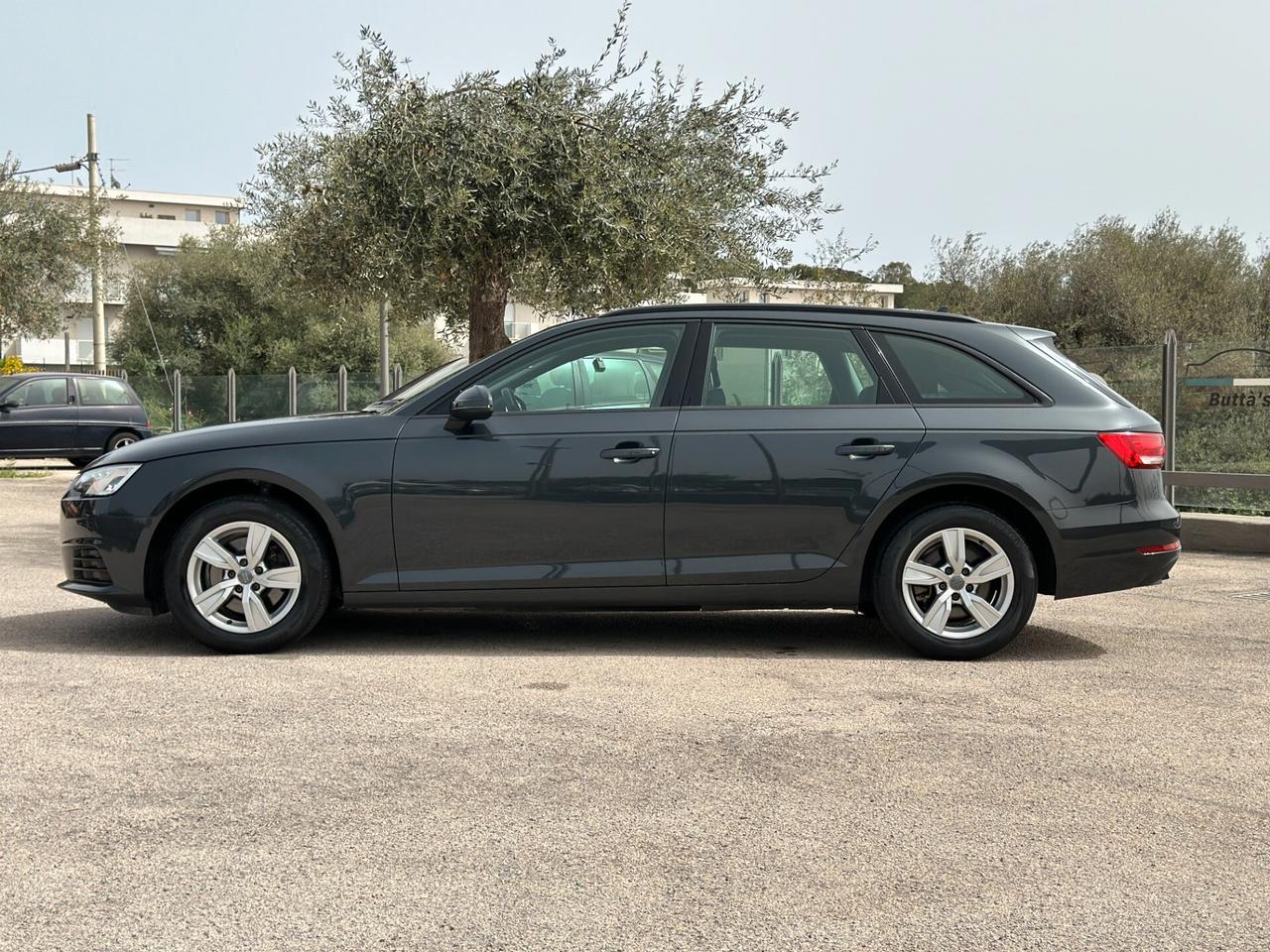 AUDI A4 Avant 2.0 tdi Business 150cv *IVA INCLUSA*