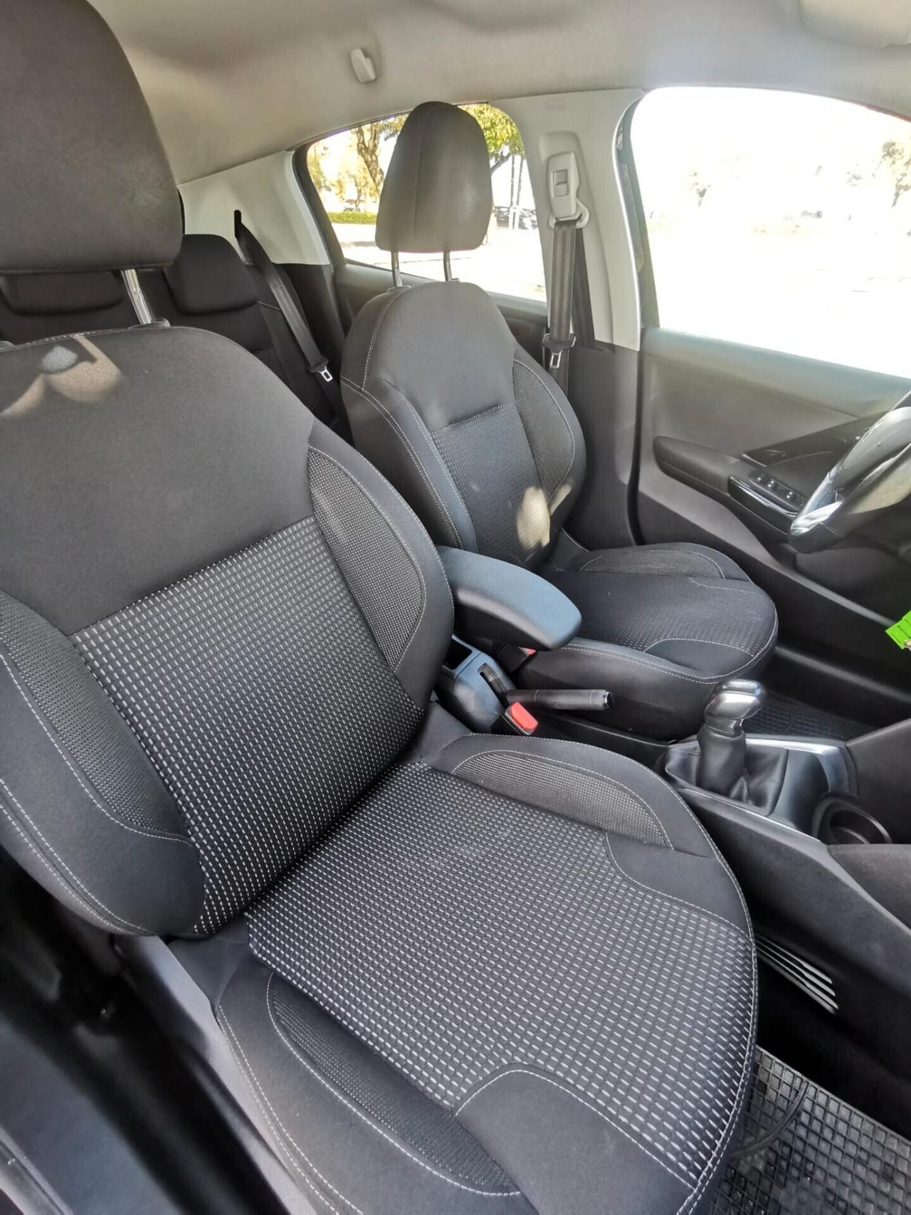 Peugeot 208 BlueHDi 100 5 porte Allure 11/2015