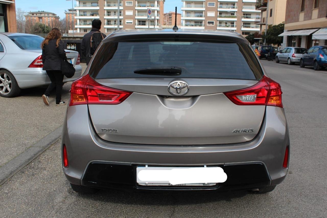 Toyota Auris 1.4 D-4D Active