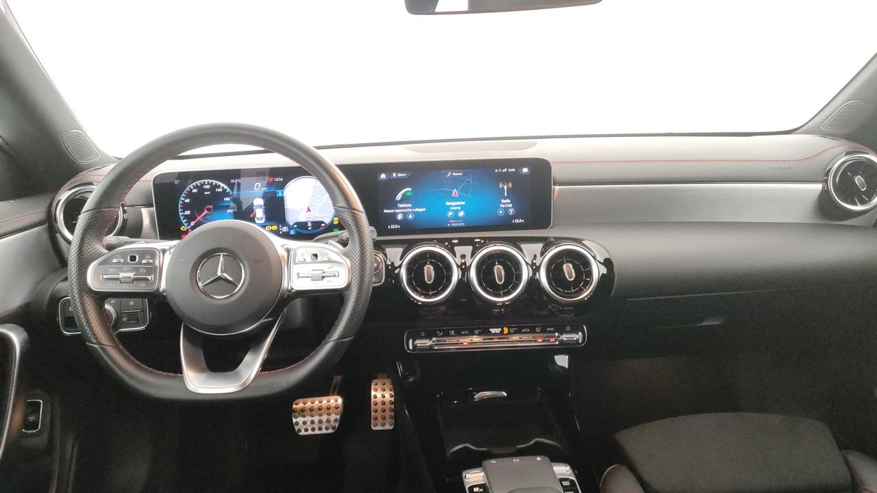 Mercedes-Benz CLA Coupe - C118 - CLA Coupe 200 d Premium auto