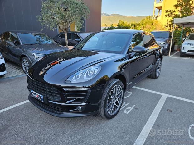 PORSCHE Macan 2.0