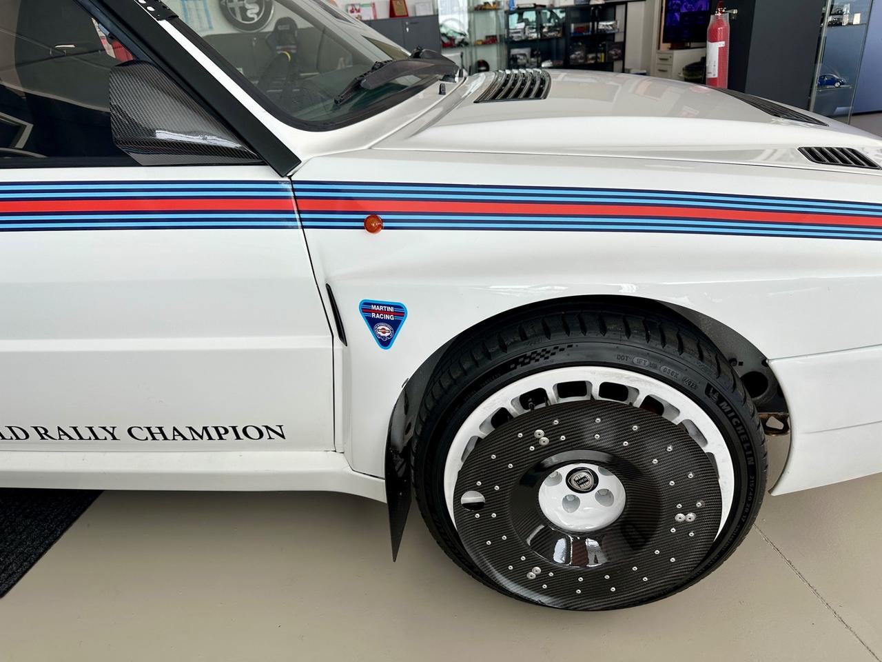 Lancia Delta 2.0i.e. turbo 16V HF integrale EVO 1 REPLICA Martini 5