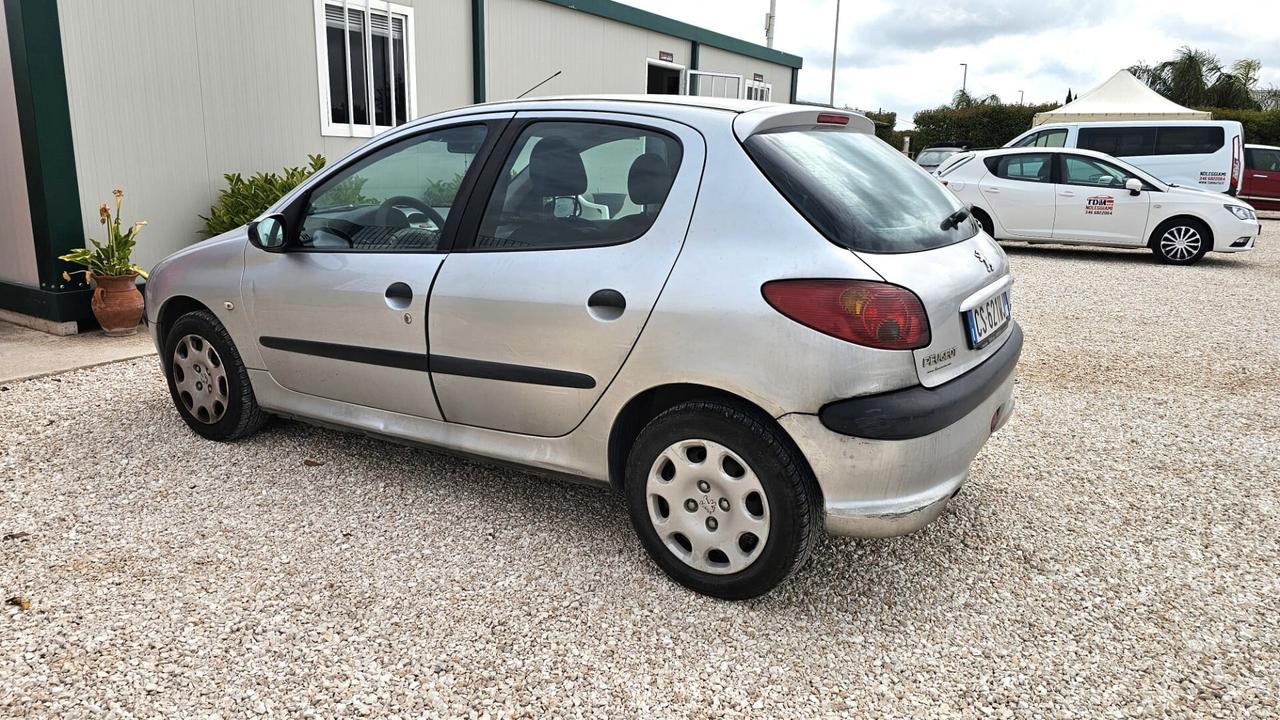 Peugeot 206 1.4 HDi 5p. XT