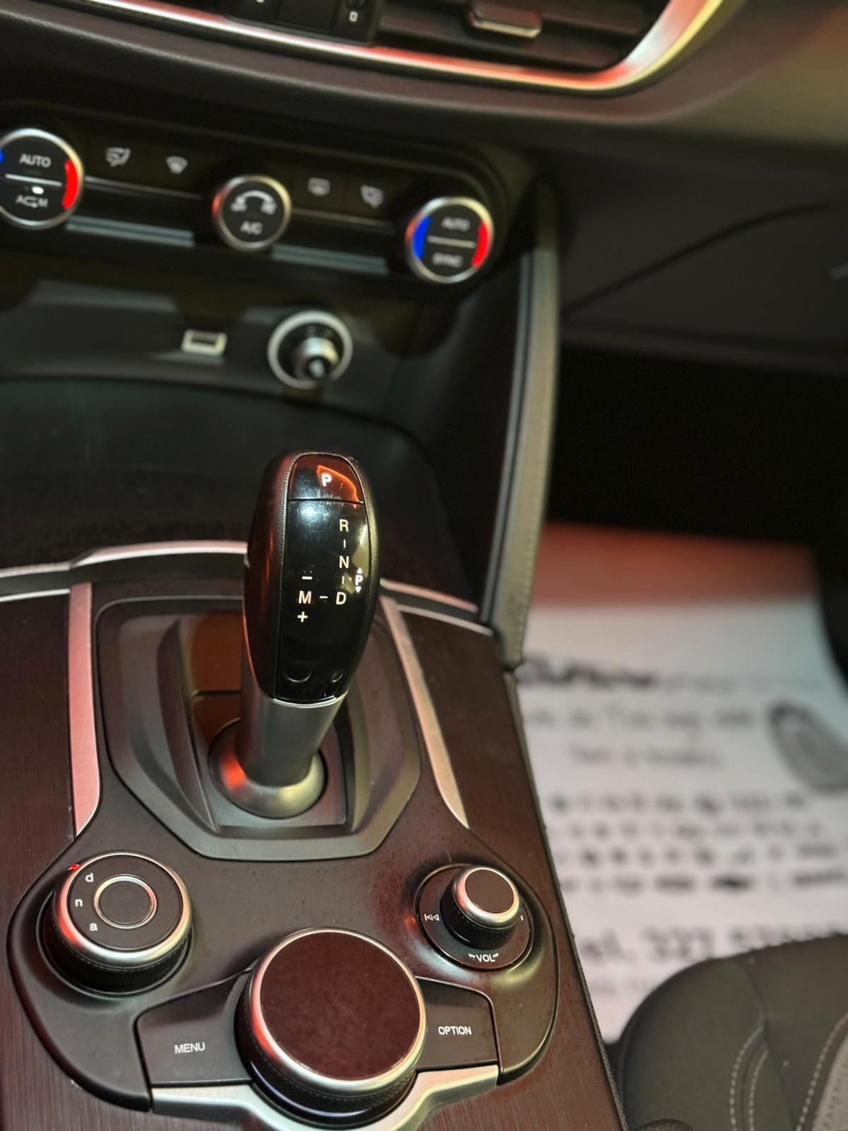 Alfa Romeo Stelvio 2.2 Turbodiesel 180 CV AT8 Q4 Executive