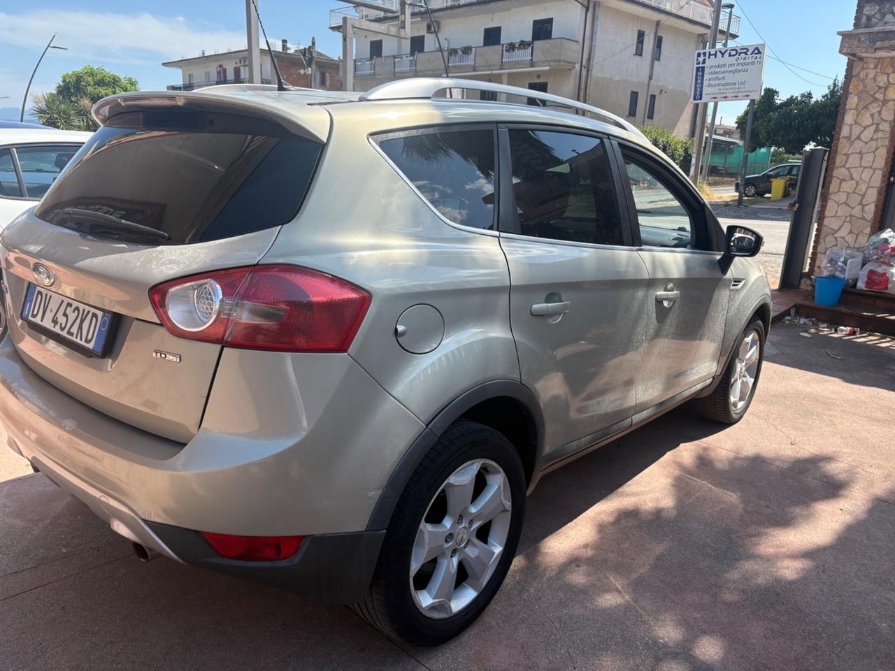 Ford Kuga Bella