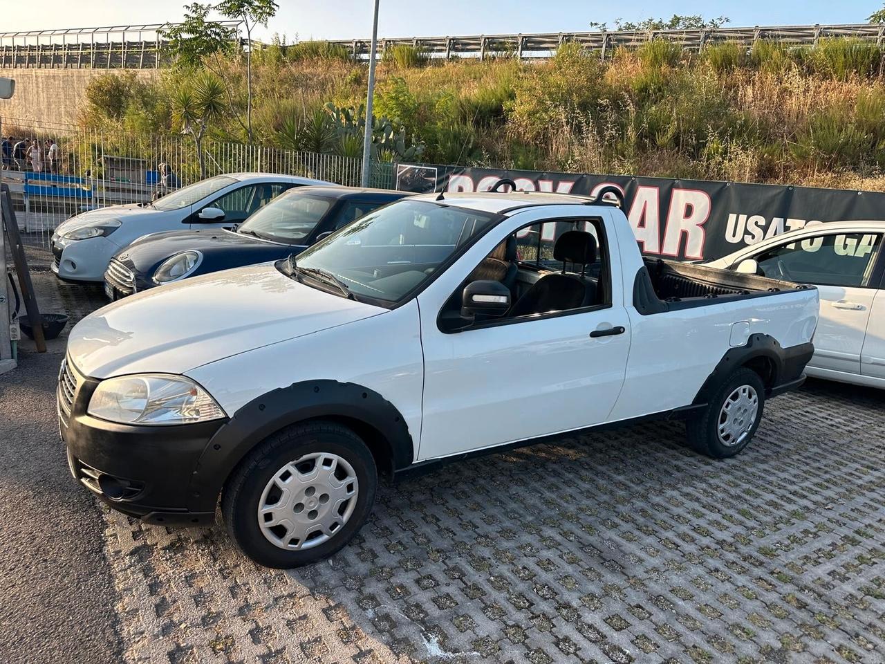 Fiat Strada 1.3 MJT 95CV Pick-up Working-11/2012