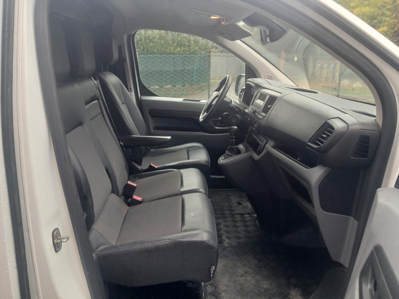 Opel Vivaro 1.5 Diesel 100 CV 3 POSTI ANTERIORI 2020