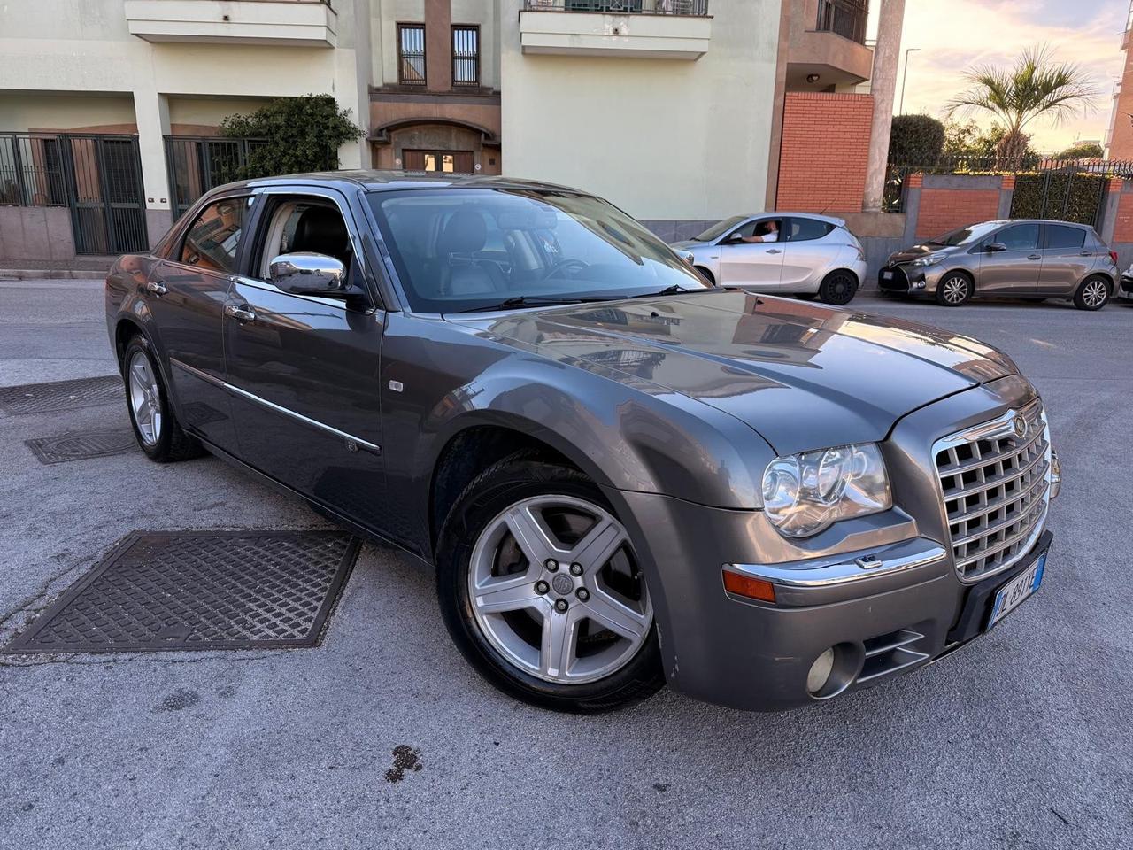 Chrysler 300C 3.0 V6 CRD cat DPF Touring SRT Design CAMBIO AUT IN PERFETTE CONDIZIONI