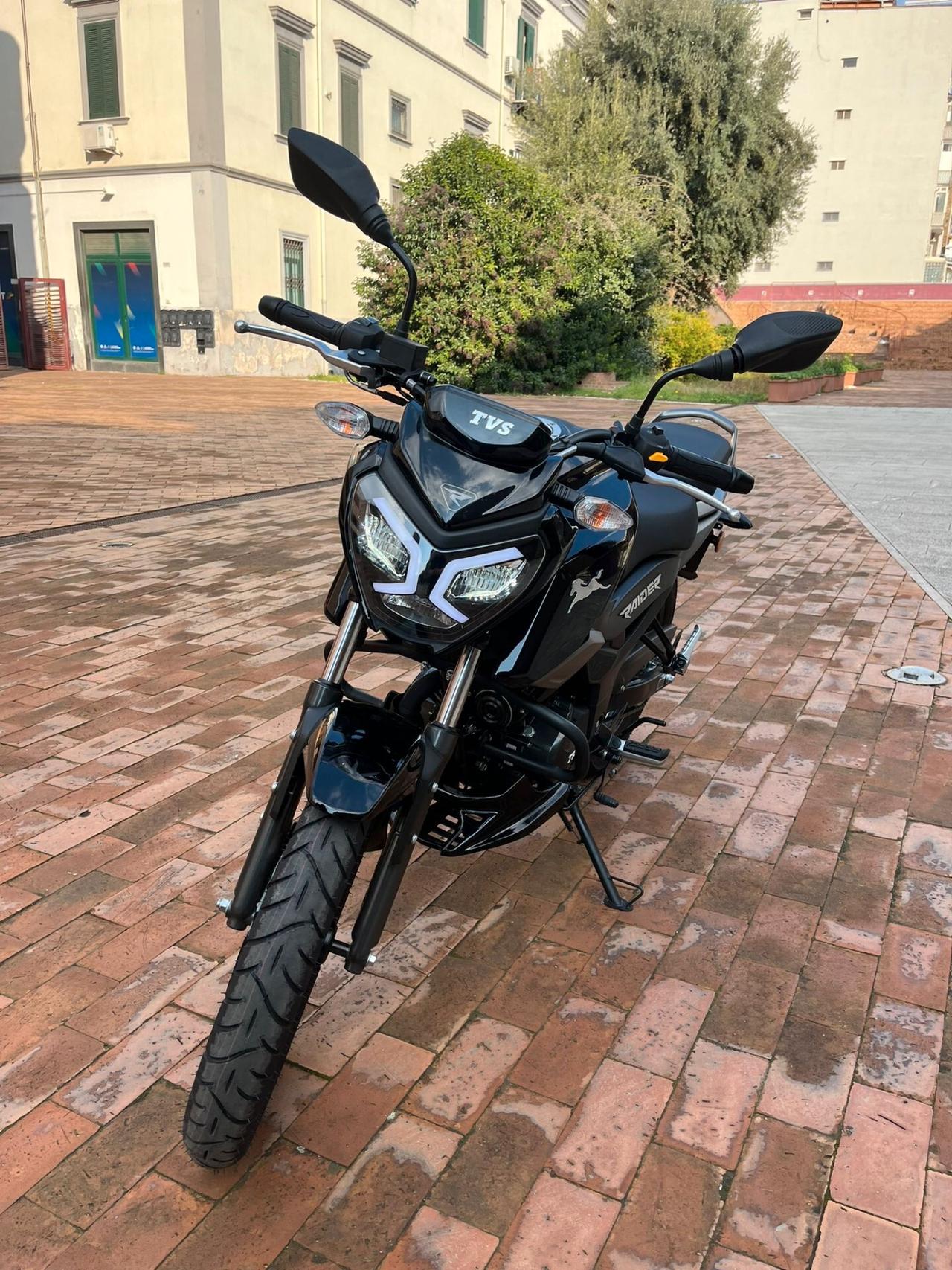 TVS RAIDER 125