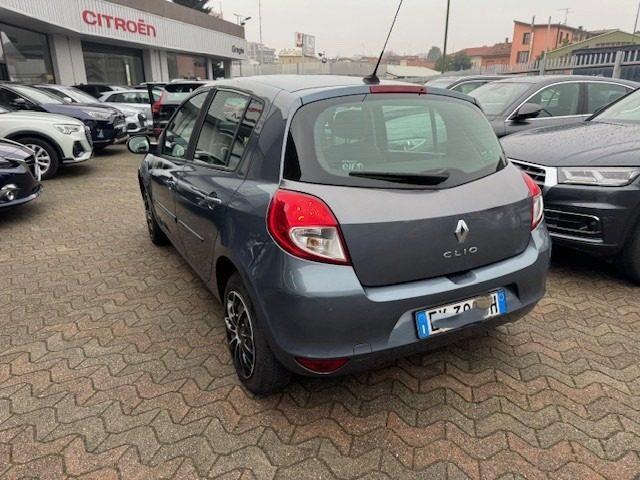 RENAULT Clio 1.2 16V 5 porte Live!