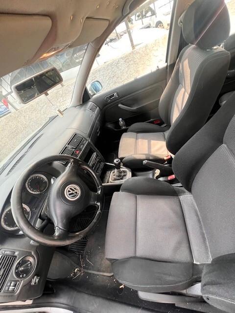 Volkswagen Golf 1.6 16V cat 5p. Highline Plus