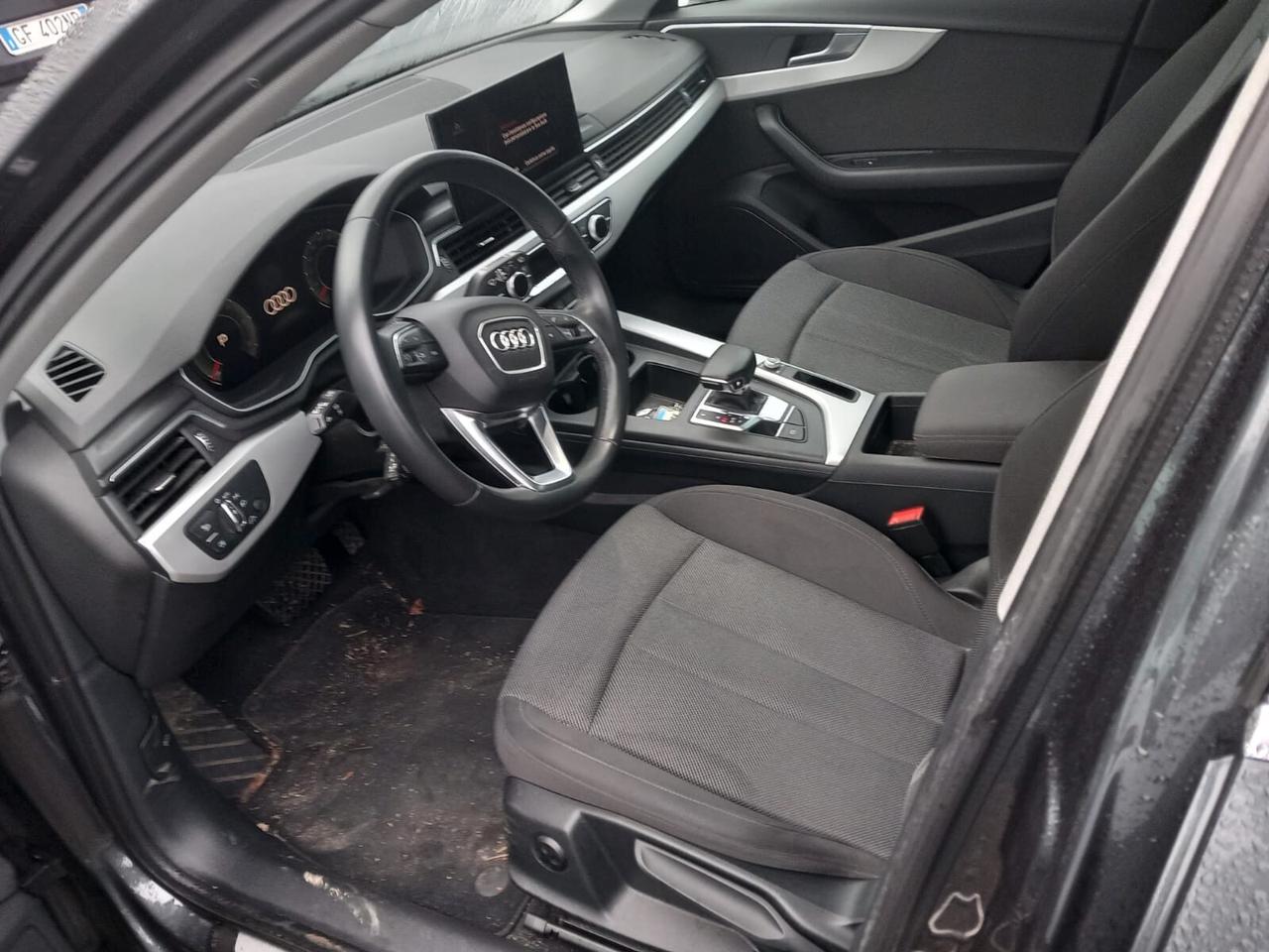 Audi A4 Avant 40 TDI S tronic line edition