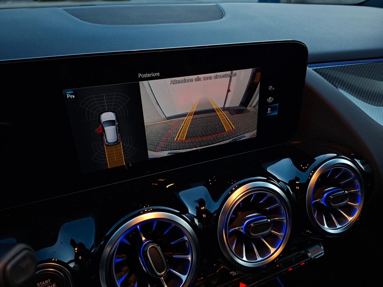 Mercedes GLA 180d Premium *TAGLIANDI MERCEDES*