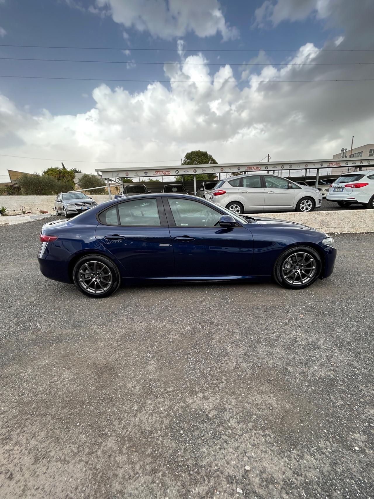 Alfa Romeo Giulia 2.2 Turbodiesel 136 CV AT8 Business
