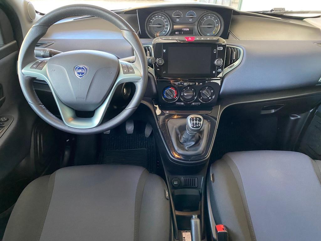 Lancia Ypsilon 1.0 firefly hybrid Platino s&s 70cv