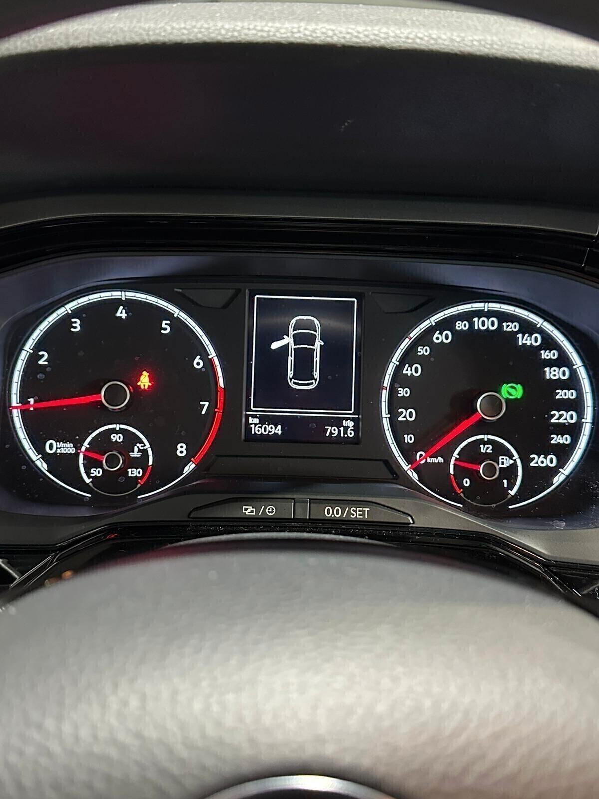 Volkswagen Polo 1.0 tsi Highline 95cv dsg