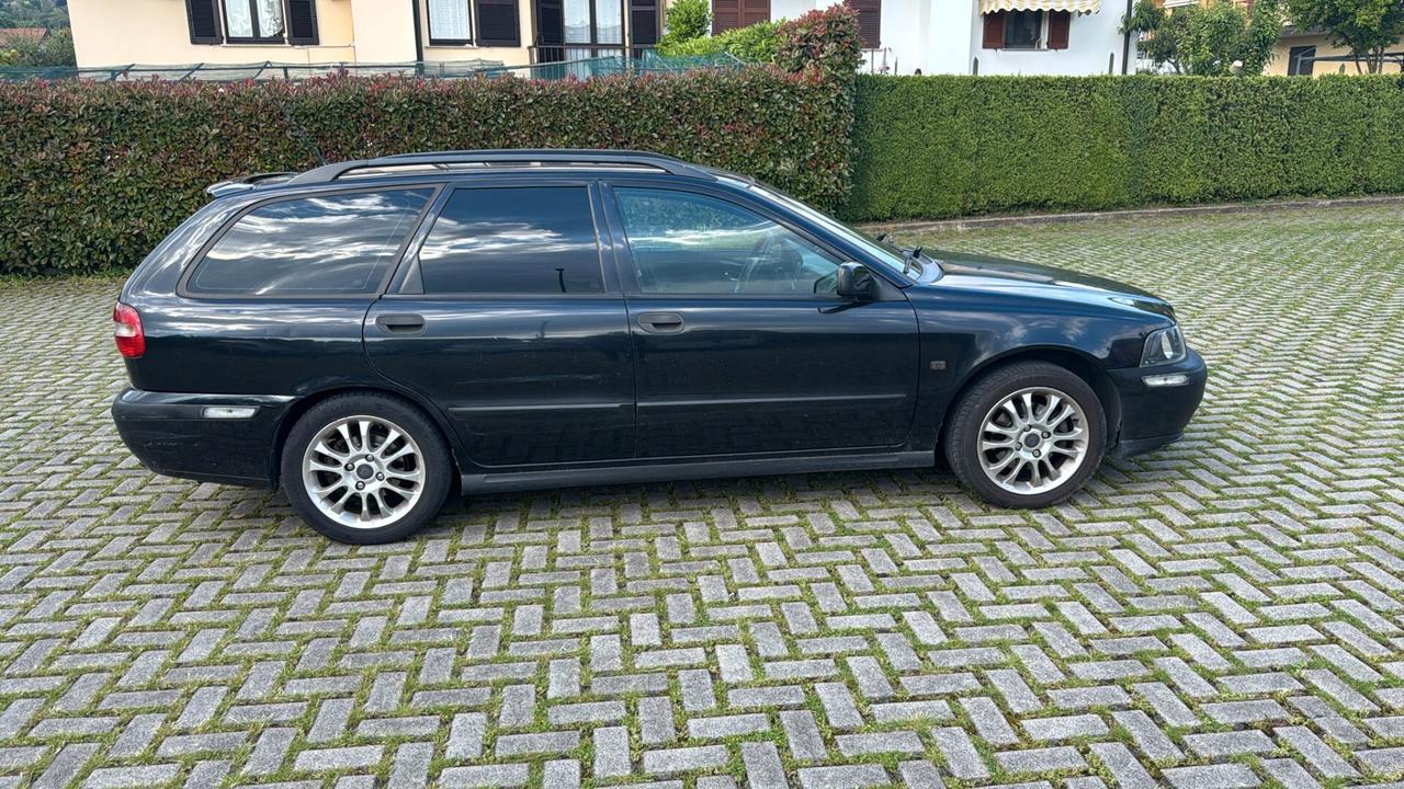 Volvo V40 1.8id 16V cat Optima