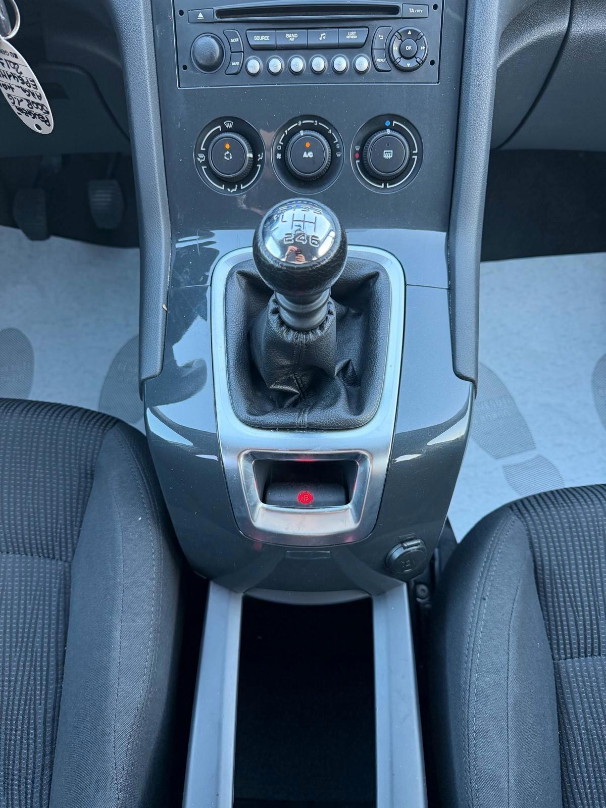 Peugeot 5008 1.6 HDI 115CV ACTIVE 5 POSTI 2013